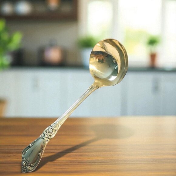 Vintage Wm A Rogers Silver Plate Gravy Ladle 8” - Picture 3 of 7